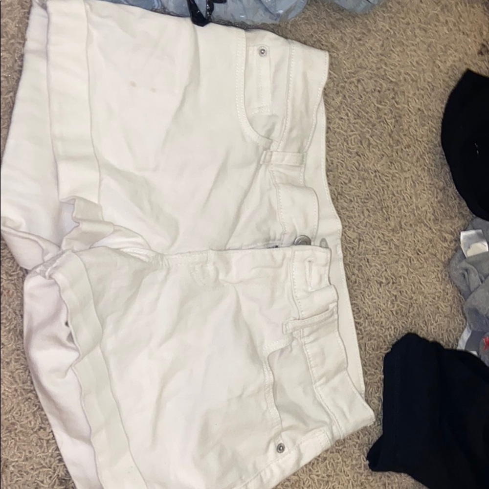 old navy white jean shorts size 4!